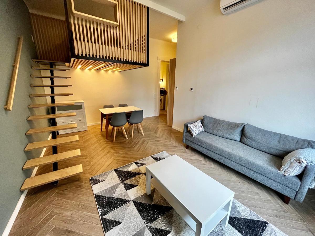 Apartament A96 *